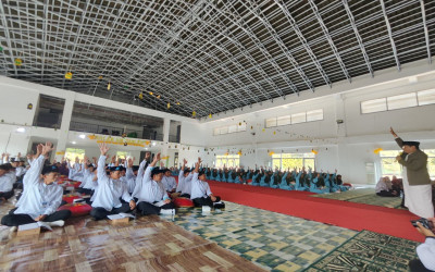 Maulid Nabi Penuh Makna, Murid MAN IC Bangka Tengah Antusias Ikuti Tausiah