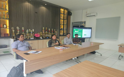 Sosialisasi Aplikasi Jelajah Ilmu Intan Pariwara Digelar di Ruang Meeting