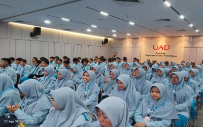 Hari Kedua Studi Kolaboratif Stavieras Gen Angkatan XI Berlangsung Antusias di UPN dan UAD Yogyakarta