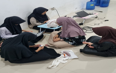 Belajar Malam Tetap Berjalan, Meski Persiapan Penutupan Ganbatte Tengah Dilakukan