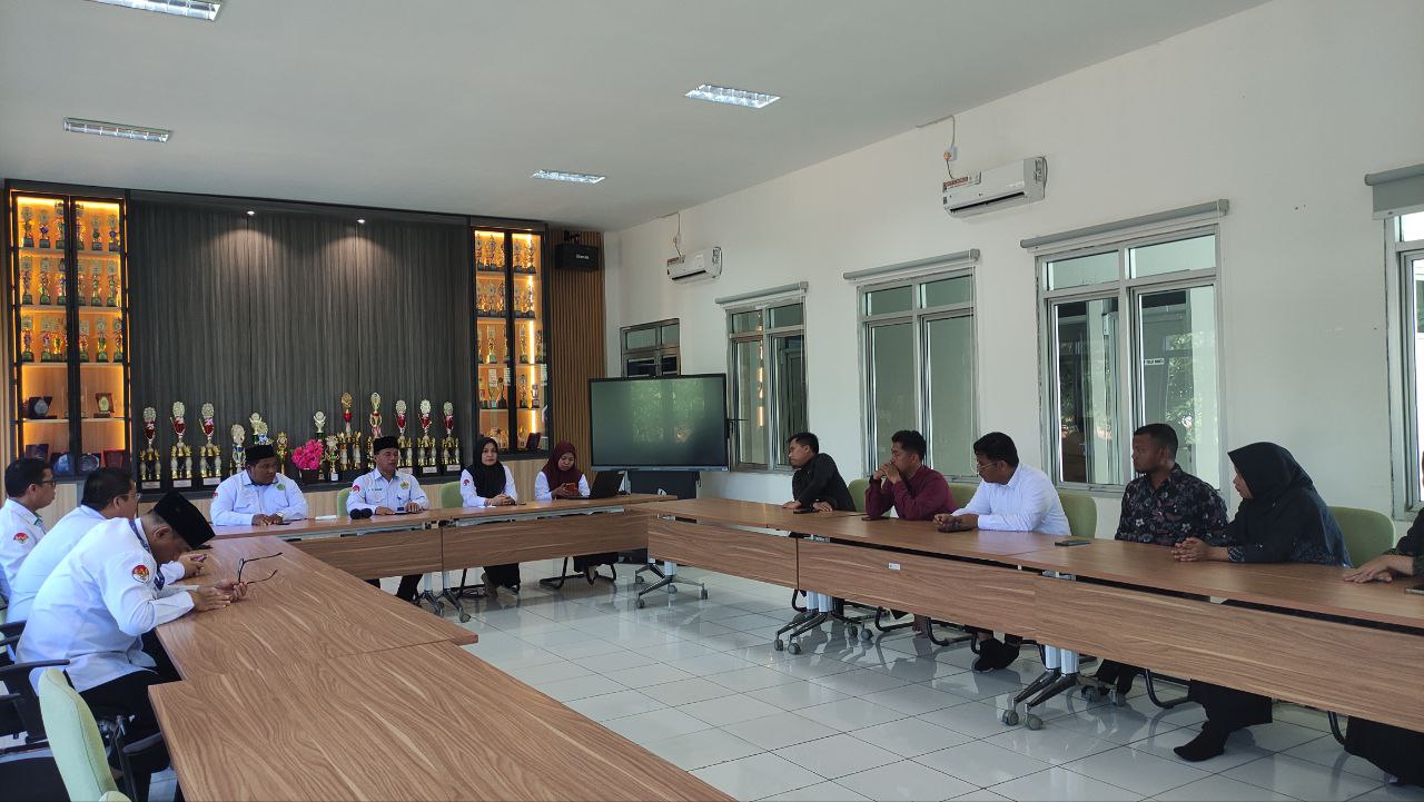Penyambutan enam guru baru di MAN IC Bangka Tengah.